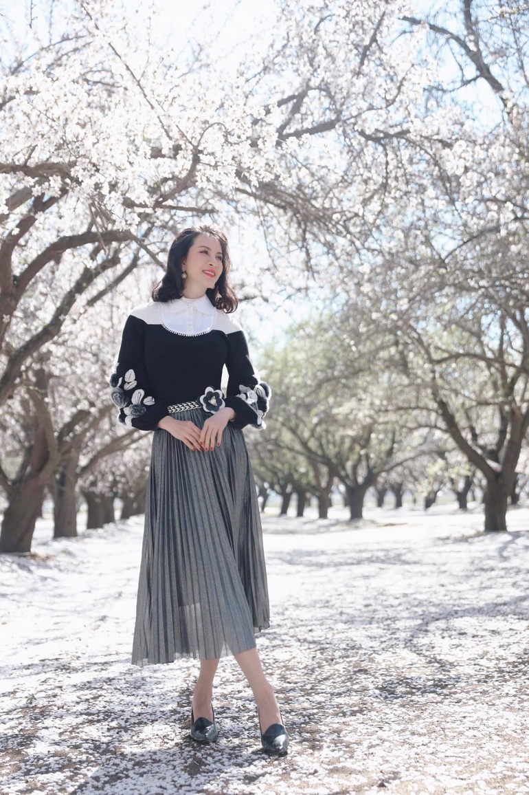 Photo queen Thanh Mai shows off her beauty while walking in the West - 7 Photo queen Thanh Mai shows off her beauty while walking in the West - 7