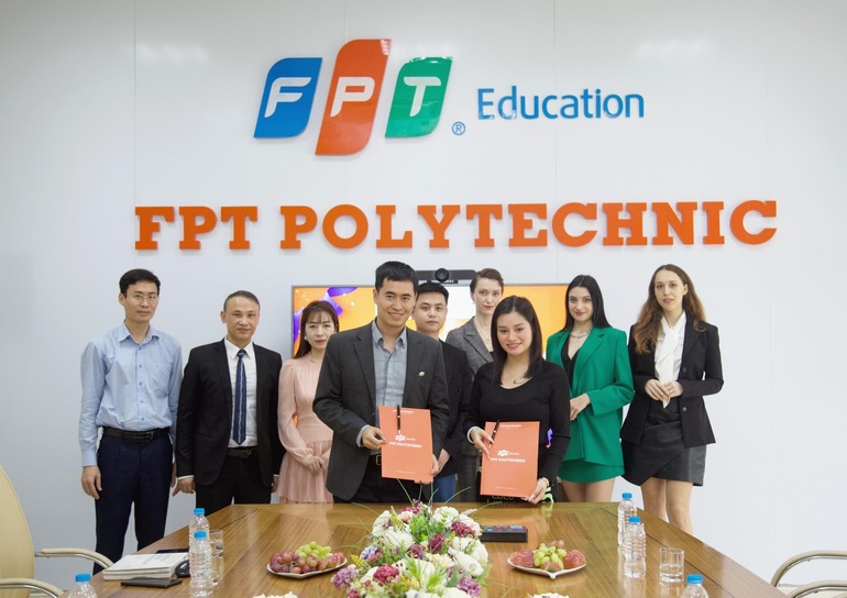 Học Nail chuẩn Quốc tế tại Việt Nam cùng Cao đẳng FPT Polytechnic - 2 Học Nail chuẩn Quốc tế tại Việt Nam cùng Cao đẳng FPT Polytechnic - 2