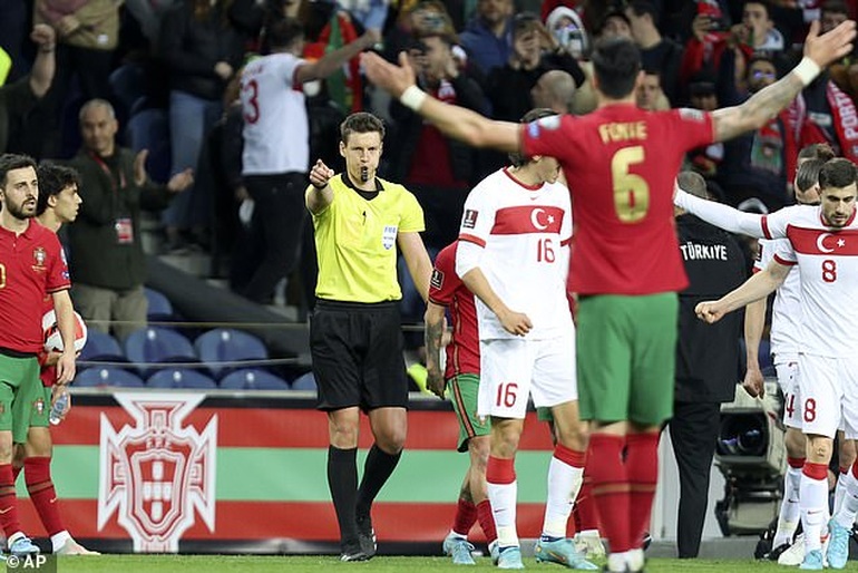 Đánh bại Thổ Nhĩ Kỳ, Bồ Đào Nha sáng cửa dự World Cup 2022 - 7 Đánh bại Thổ Nhĩ Kỳ, Bồ Đào Nha sáng cửa dự World Cup 2022 - 7