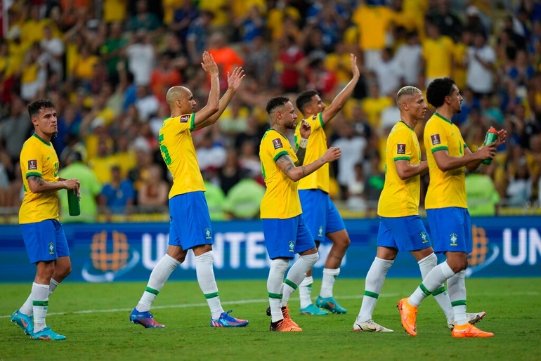 Brazil defeated Chile, Uruguay and Ecuador won tickets to the World Cup - 2