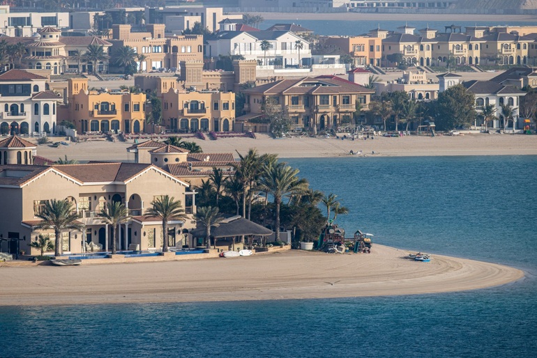 Nhà giàu Nga đổ xô sang Dubai săn biệt thự, căn hộ siêu sang - 1
