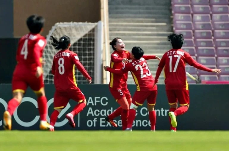 The Vietnamese women's team continues to outstrip Thailand in the FIFA rankings - 1