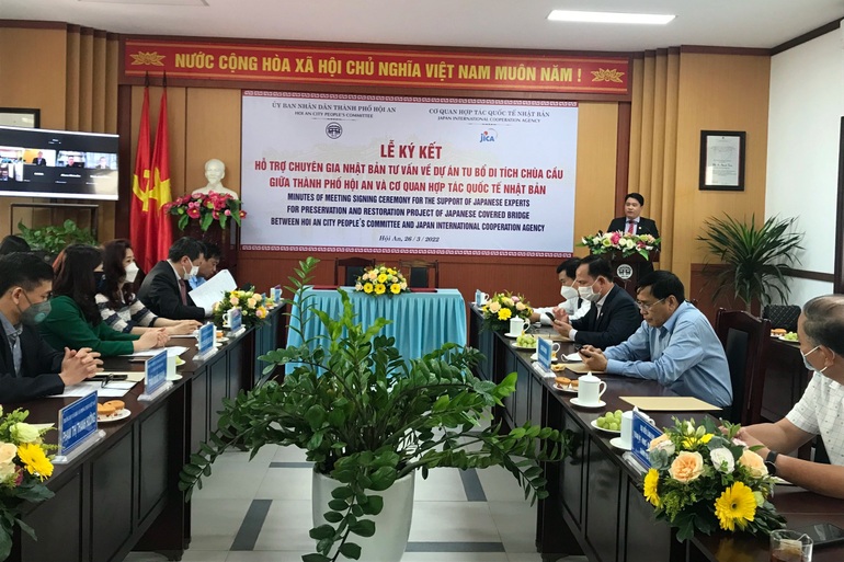 Japan supports Quang Nam in repairing the relic of the Covered Bridge - 1