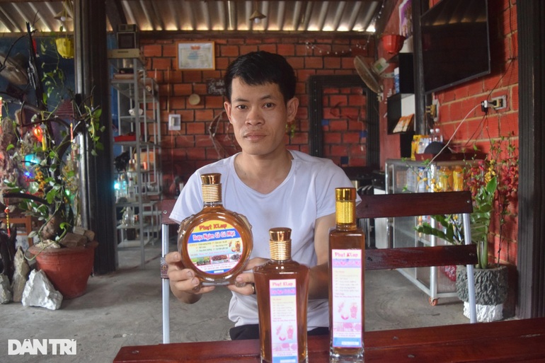 Trồng cỏ dại, người đàn ông khuyết tật khiến cả làng bất ngờ - 7 Trồng cỏ dại, người đàn ông khuyết tật khiến cả làng bất ngờ - 7