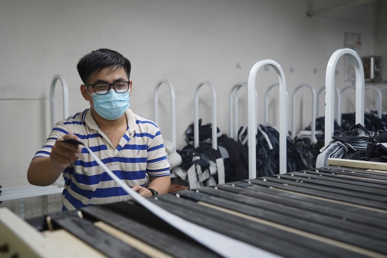 Bữa sáng 4.000 đồng hỗ trợ người lao động thời bão giá - 2 Bữa sáng 4.000 đồng hỗ trợ người lao động thời bão giá - 2
