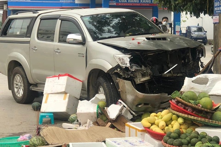 Xe biển xanh đâm 2 người tử vong: Tài xế không vi phạm nồng độ cồn - 2 Xe biển xanh đâm 2 người tử vong: Tài xế không vi phạm nồng độ cồn - 2