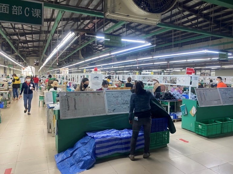 Hàng nghìn công nhân ngừng việc đòi tăng tiền ăn, phúc lợi trở lại làm việc - 1 Hàng nghìn công nhân ngừng việc đòi tăng tiền ăn, phúc lợi trở lại làm việc - 1