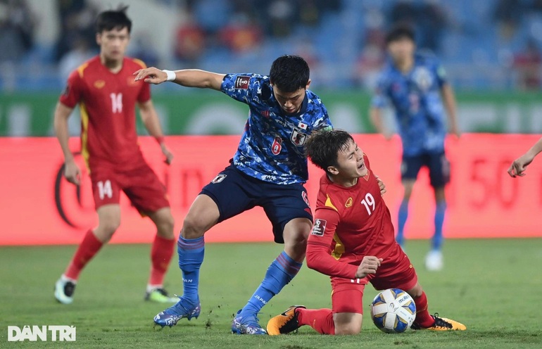 AFC bất ngờ so sánh Quang Hải với ngôi sao số một Nhật Bản - 2 AFC bất ngờ so sánh Quang Hải với ngôi sao số một Nhật Bản - 2
