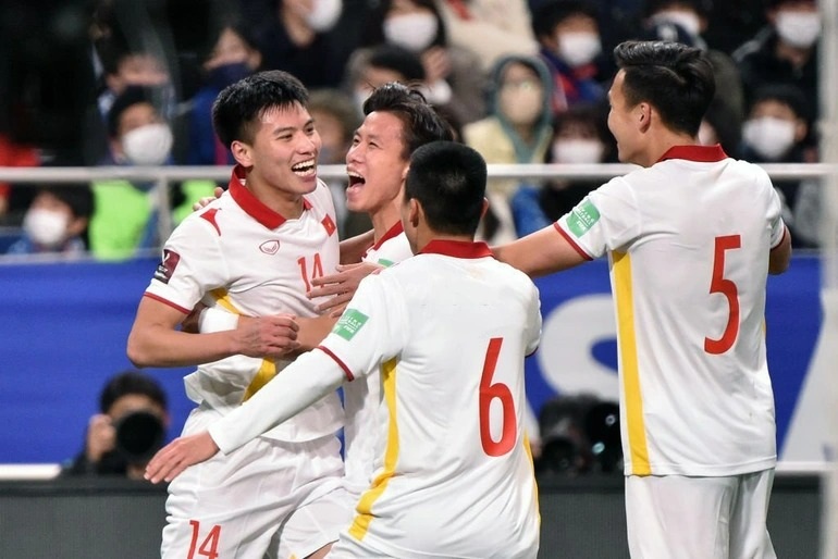 Trung Quốc thua Oman, UAE đá play-off dự World Cup với Australia - 3