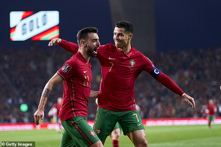 Bồ Đào Nha và Ba Lan giành vé dự World Cup 2022 - 7