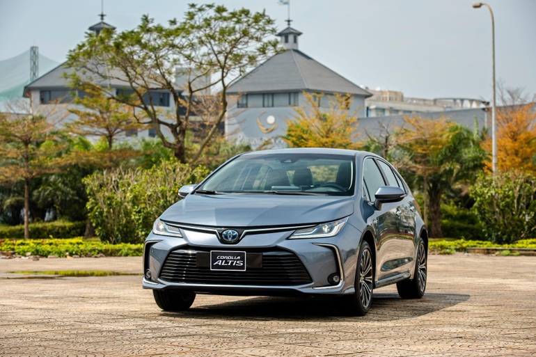 Ngoài bền bỉ, Corolla Altis còn có ưu thế nào vượt trội trong phân khúc sedan hạng C? - 2 Ngoài bền bỉ, Corolla Altis còn có ưu thế nào vượt trội trong phân khúc sedan hạng C? - 2