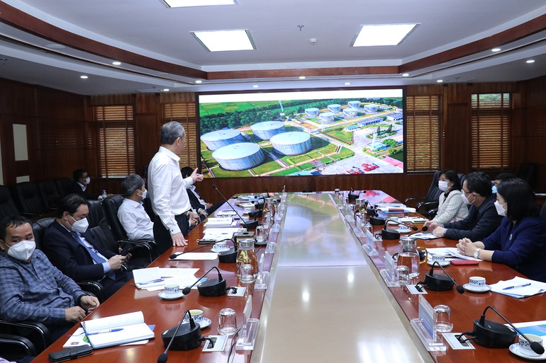 Lãnh đạo Bộ Lao động xuống hầm lò sâu 220m, nắm tình hình lương công nhân - 8 Lãnh đạo Bộ Lao động xuống hầm lò sâu 220m, nắm tình hình lương công nhân - 8