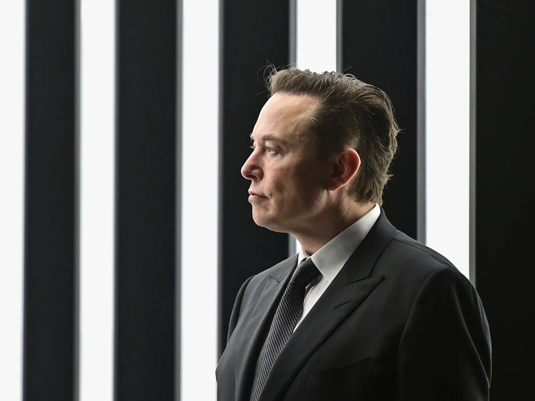 Tesla liên tục bị điều tra, Elon Musk dọa kiện cơ quan của Tổng thống Mỹ - 1 Tesla liên tục bị điều tra, Elon Musk dọa kiện cơ quan của Tổng thống Mỹ - 1