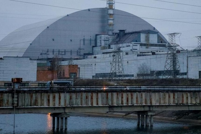 Nga bắt đầu rút lực lượng khỏi nhà máy điện hạt nhân Ukraine - 1