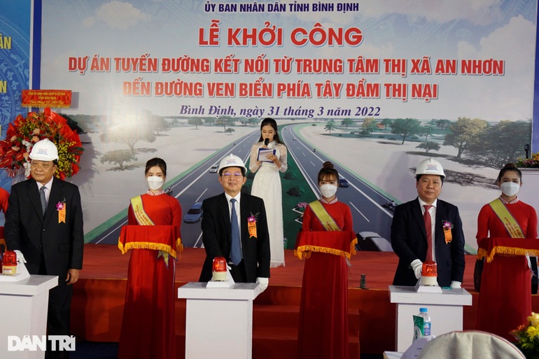 Bình Định khởi công tuyến đường hơn 1.000 tỷ đồng - 3 Bình Định khởi công tuyến đường hơn 1.000 tỷ đồng - 3
