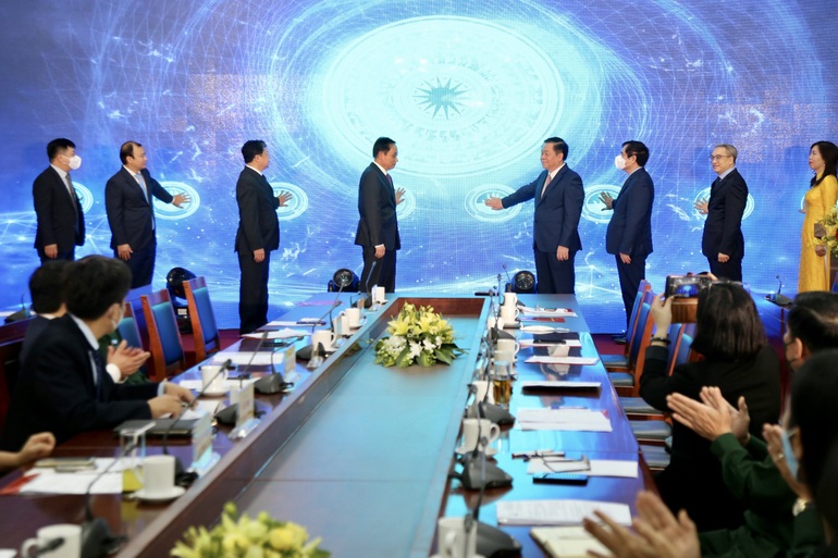 Khai mạc triển lãm thực tế ảo Tự hào một dải biên cương - 2 Khai mạc triển lãm thực tế ảo Tự hào một dải biên cương - 2