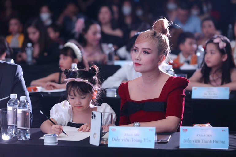 MC Thảo Vân hé lộ tuổi thơ ít người biết