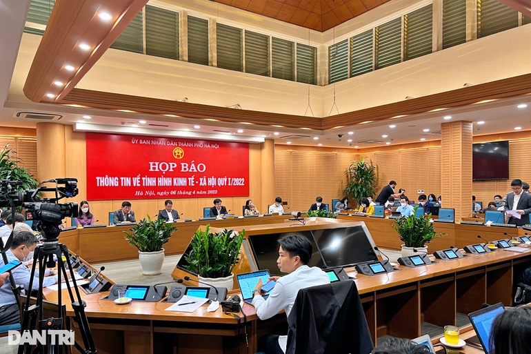 Hà Nội đi qua đỉnh dịch với nhiều tín hiệu kinh tế khởi sắc - 1 Hà Nội đi qua đỉnh dịch với nhiều tín hiệu kinh tế khởi sắc - 1
