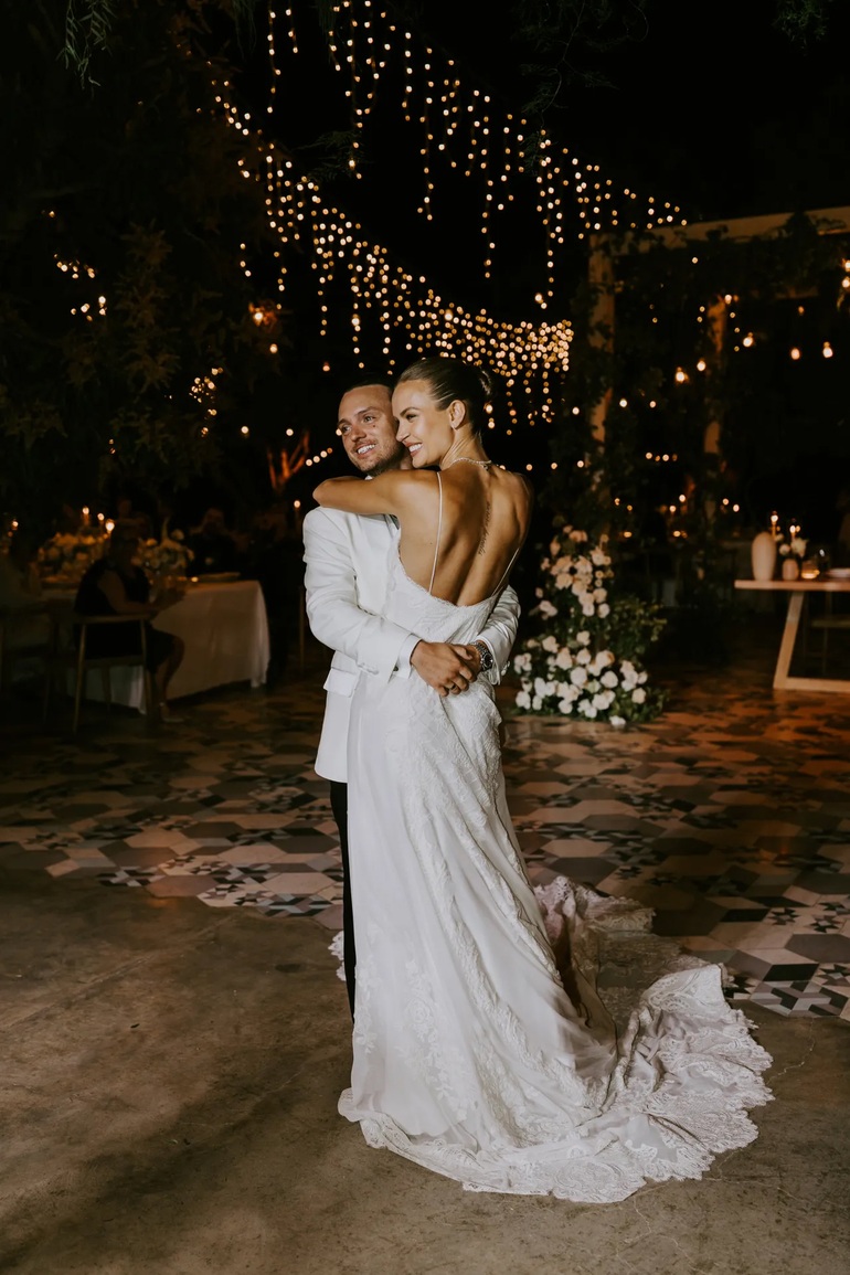 Ảnh cưới đẹp như mơ của thiên thần nội y Josephine Skriver - 8 Ảnh cưới đẹp như mơ của thiên thần nội y Josephine Skriver - 8