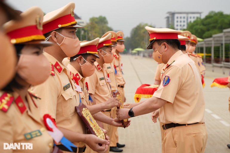 Đoàn Thanh niên Cục Cảnh sát giao thông báo công dâng Bác - 9 Đoàn Thanh niên Cục Cảnh sát giao thông báo công dâng Bác - 9