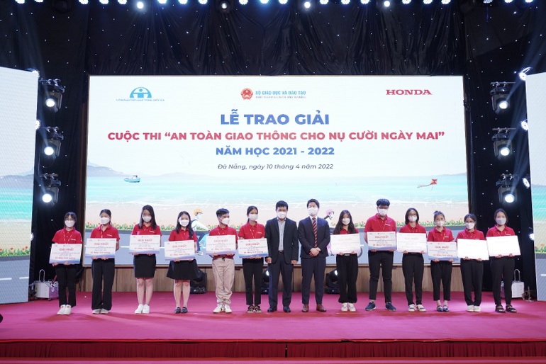 Lễ trao giải cuộc thi ATGT cho nụ cười ngày mai năm học 2021 - 2022 - 2