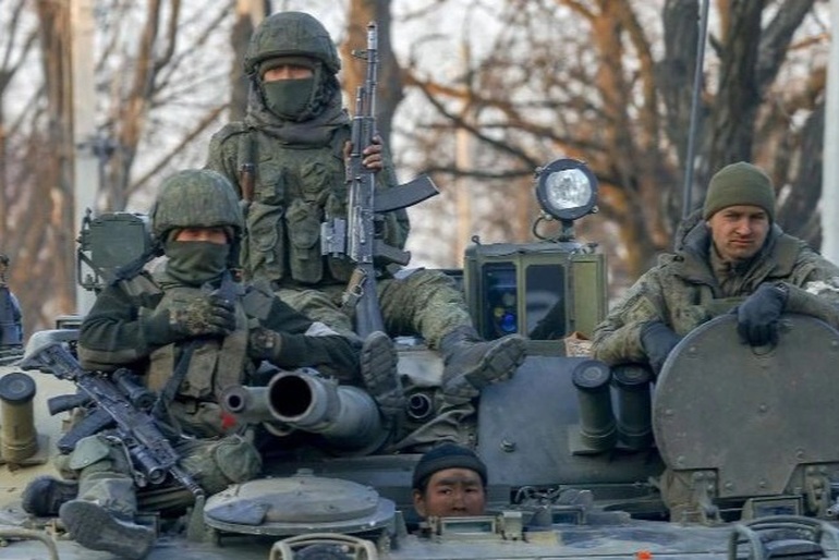 Nước đi của Nga trên bàn cờ chiến sự miền Đông Ukraine - 1