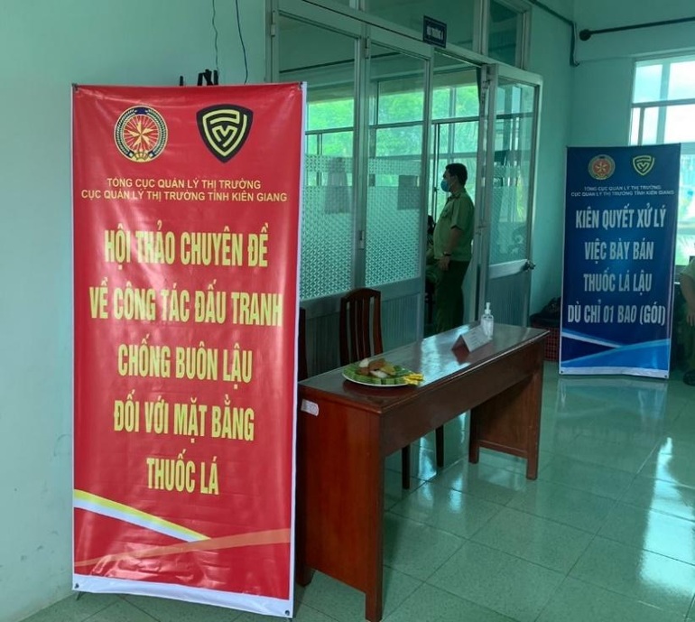 Phạt tới 3 triệu đồng dù chỉ mua một bao thuốc lá lậu - 1 Phạt tới 3 triệu đồng dù chỉ mua một bao thuốc lá lậu - 1