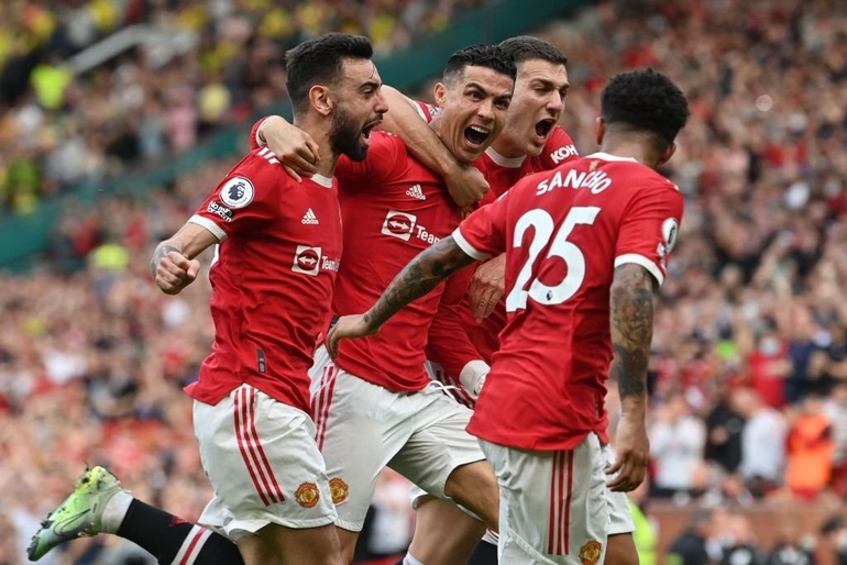 Ronaldo lập hat-trick, Man Utd thắng nhọc nhằn trước Norwich - 2 Ronaldo lập hat-trick, Man Utd thắng nhọc nhằn trước Norwich - 2