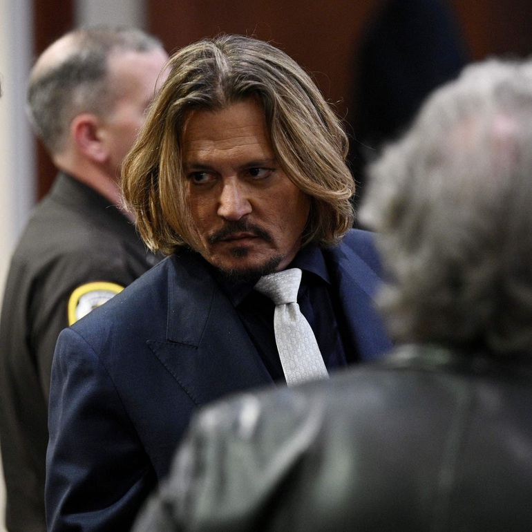 Vụ kiện 100 triệu USD của Amber Heard và Johnny Depp: Loạt cáo buộc gây sốc - 2