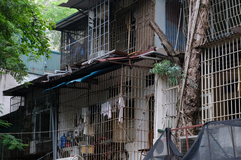 Sau vụ cháy 5 người chết: Ẩn họa từ những chuồng cọp không lối thoát - 5 Sau vụ cháy 5 người chết: Ẩn họa từ những chuồng cọp không lối thoát - 5