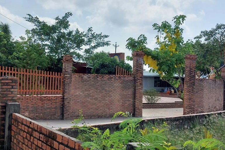Mặc áo thầy chùa, nhận trẻ về nuôi rồi... đánh đập - 2 Mặc áo thầy chùa, nhận trẻ về nuôi rồi... đánh đập - 2