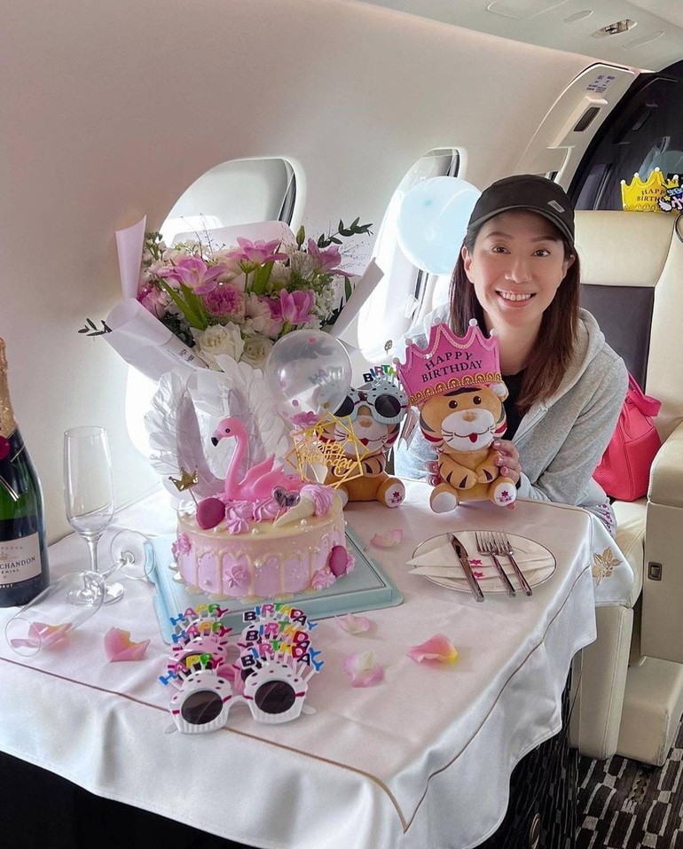 Cuộc sống vợ đẹp, con xinh, gia đình hoàn hảo của Chân Tử Đan - 1 Cuộc sống vợ đẹp, con xinh, gia đình hoàn hảo của Chân Tử Đan - 1