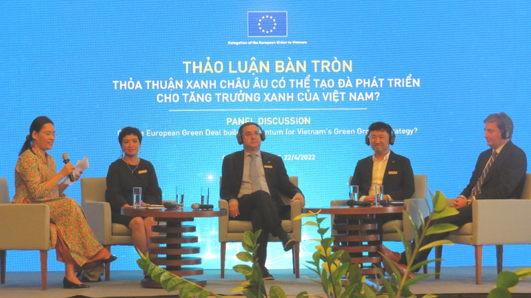 Đại sứ Giorgio Aliberti: EU sẵn sàng hỗ trợ Việt Nam tăng trưởng xanh - 2 Đại sứ Giorgio Aliberti: EU sẵn sàng hỗ trợ Việt Nam tăng trưởng xanh - 2