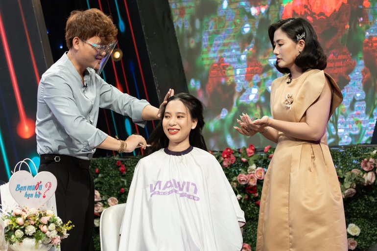 Trổ tài cắt tóc cho bạn gái, chàng trai thành công có được trái tim nàng - 3 Trổ tài cắt tóc cho bạn gái, chàng trai thành công có được trái tim nàng - 3