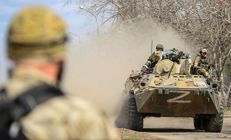 Ukraine nhận vũ khí hạng nặng, tin tưởng sắp chiến thắng - 2 Ukraine nhận vũ khí hạng nặng, tin tưởng sắp chiến thắng - 2