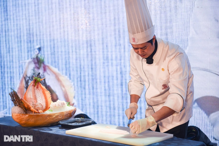 Hàng trăm đầu bếp nổi tiếng quy tụ tại lễ ra mắt Chi hội đầu bếp Hà Nội - 2 Hàng trăm đầu bếp nổi tiếng quy tụ tại lễ ra mắt Chi hội đầu bếp Hà Nội - 2