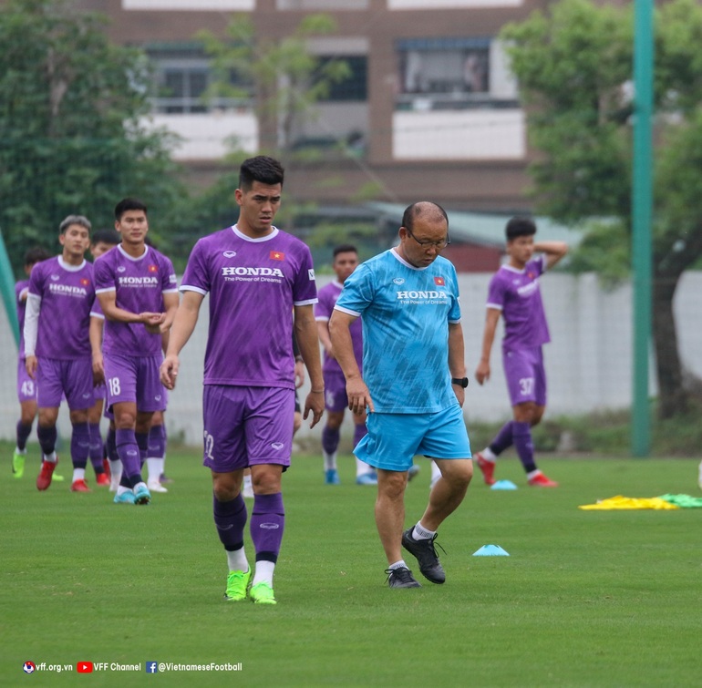 HLV Park Hang Seo thiết quân luật, nhận tin vui trước SEA Games - 9