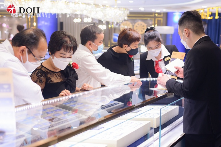 Khai trương DOJI Tower và Trung tâm trang sức cao cấp tại TPHCM - 3 Khai trương DOJI Tower và Trung tâm trang sức cao cấp tại TPHCM - 3