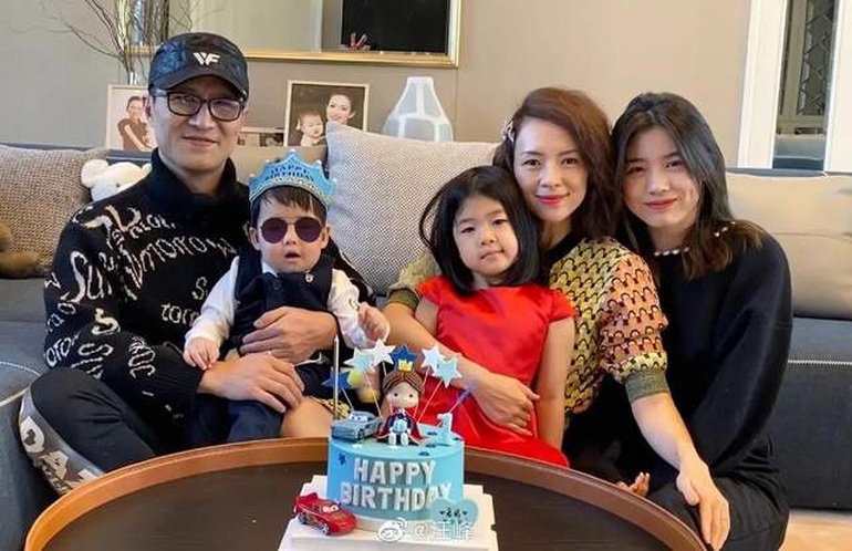 Đồn thổi thất thiệt đeo bám cuộc hôn nhân của Chương Tử Di - 7 Đồn thổi thất thiệt đeo bám cuộc hôn nhân của Chương Tử Di - 7
