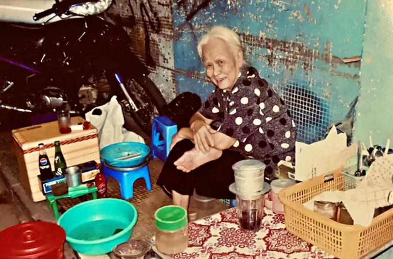 Cuộc đời người phụ nữ nổi tiếng xinh đẹp, giàu có ở Sài Gòn xưa - 3 Cuộc đời người phụ nữ nổi tiếng xinh đẹp, giàu có ở Sài Gòn xưa - 3
