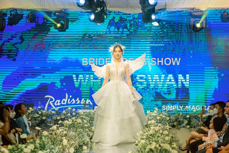 Khởi động mùa cưới với Triển Lãm đẹp như mơ Simply Magical tại Radisson Hotel Danang - 7 Khởi động mùa cưới với Triển Lãm đẹp như mơ Simply Magical tại Radisson Hotel Danang - 7