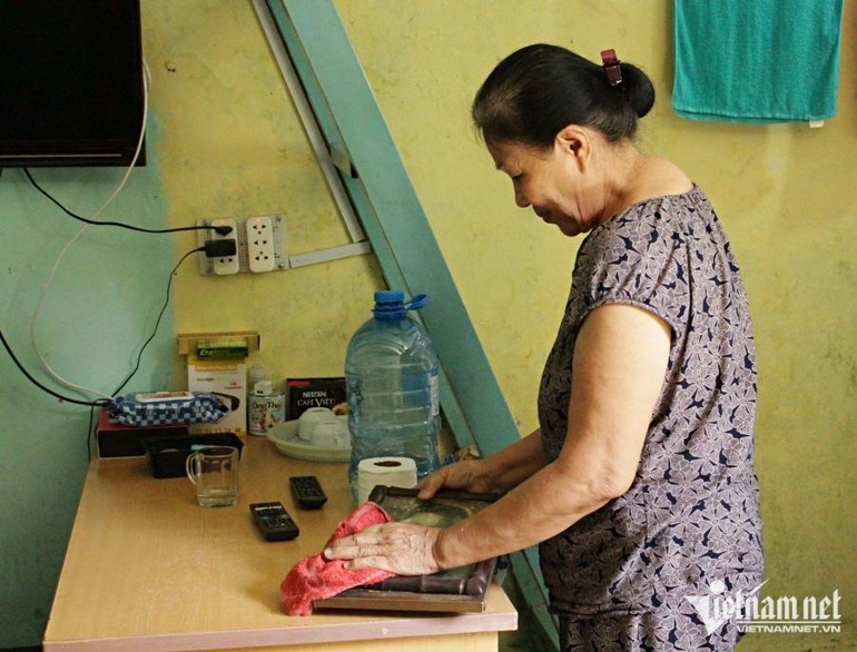 Người chăm sóc nữ đại gia Sài Gòn từng đong kim cương bằng lon sữa bò - 4 Người chăm sóc nữ đại gia Sài Gòn từng đong kim cương bằng lon sữa bò - 4