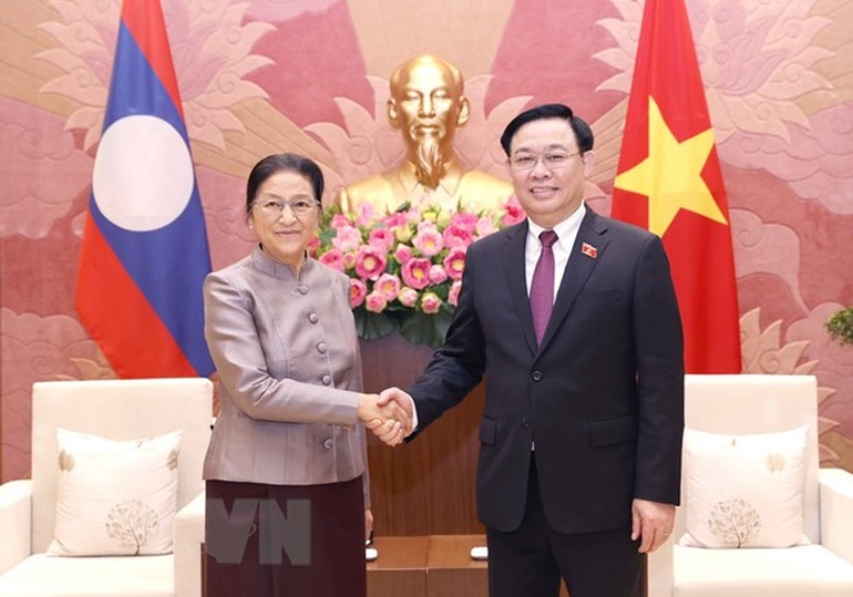 Chủ tịch Quốc hội: Tăng cường hơn nữa quan hệ Việt Nam - Lào - 1 Chủ tịch Quốc hội: Tăng cường hơn nữa quan hệ Việt Nam - Lào - 1