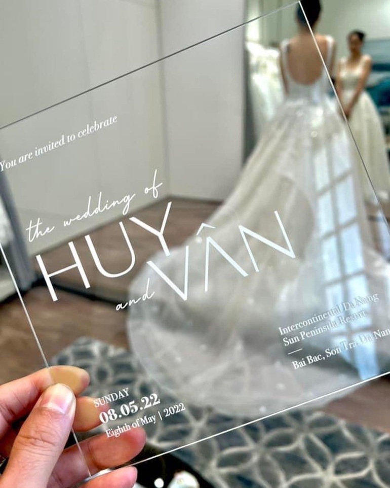 Bạn thân hé lộ thiệp và thông tin đặc biệt về lễ cưới Ngô Thanh Vân - 2 Bạn thân hé lộ thiệp và thông tin đặc biệt về lễ cưới Ngô Thanh Vân - 2