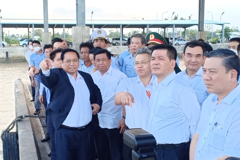 Thủ tướng khảo sát cảng Trần Đề dự kiến đầu tư hơn 10.000 tỷ đồng - 2 Thủ tướng khảo sát cảng Trần Đề dự kiến đầu tư hơn 10.000 tỷ đồng - 2