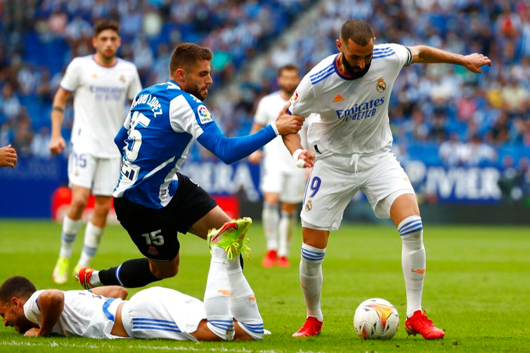 Lịch thi đấu bóng đá châu Âu cuối tuần: Real Madrid vô địch La Liga? - 3