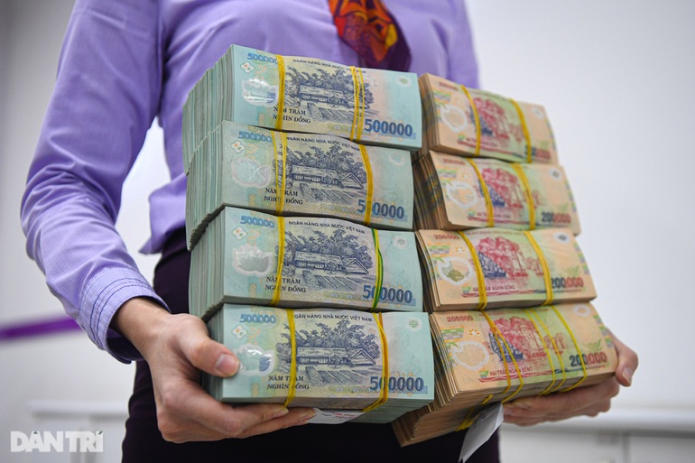 Cổ đông thất vọng với cổ phiếu vua, sếp các ngân hàng trấn an gì? - 1 Cổ đông thất vọng với cổ phiếu vua, sếp các ngân hàng trấn an gì? - 1