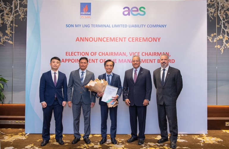 Công ty TNHH Kho cảng LNG Sơn Mỹ ra mắt đội ngũ lãnh đạo mới - 1 Công ty TNHH Kho cảng LNG Sơn Mỹ ra mắt đội ngũ lãnh đạo mới - 1
