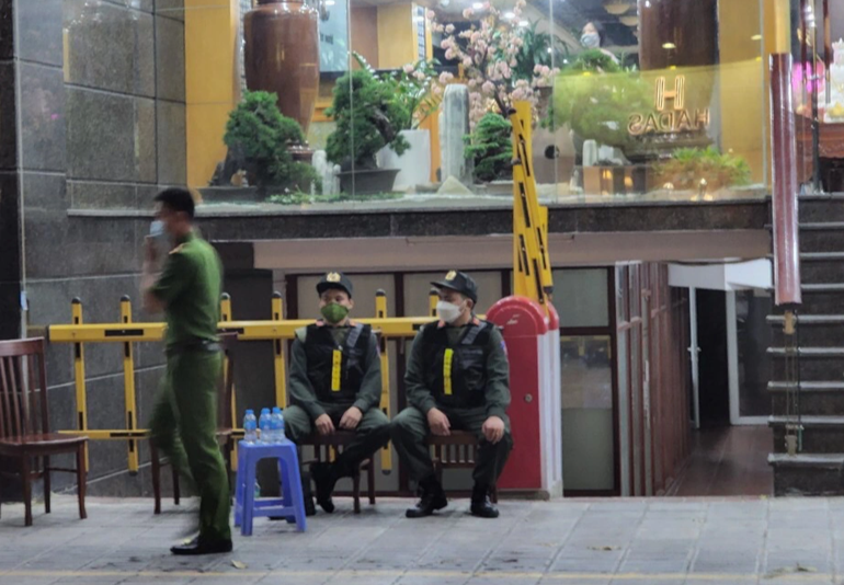 Nóng: Ra lệnh bắt Giám đốc Sở Y tế Đồng Nai và nguyên Chủ tịch Công ty AIC - 5 Nóng: Ra lệnh bắt Giám đốc Sở Y tế Đồng Nai và nguyên Chủ tịch Công ty AIC - 5