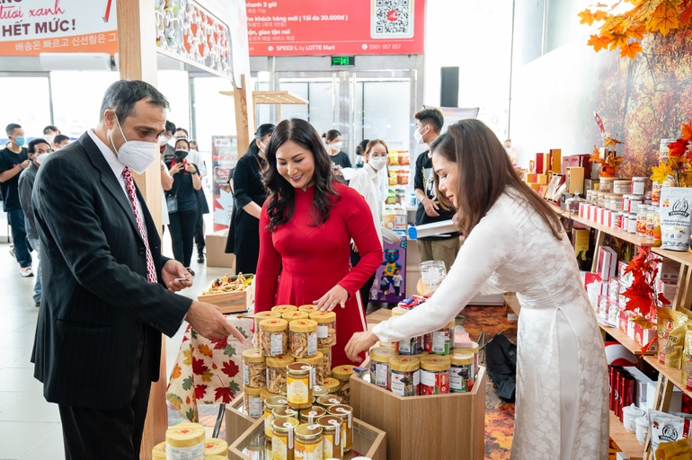 Lễ hội tinh hoa ẩm thực Canada tại LOTTE Mart - 2 Lễ hội tinh hoa ẩm thực Canada tại LOTTE Mart - 2
